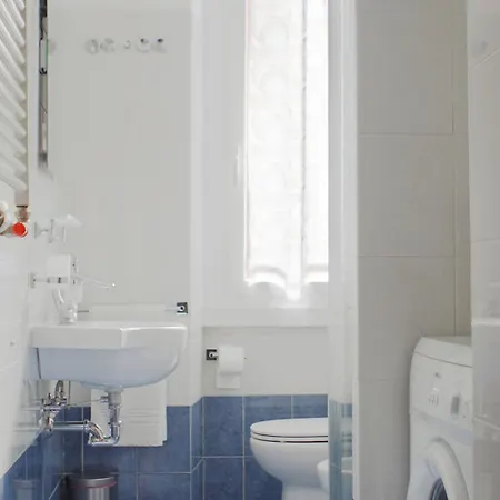 Testaccio - With Balcony Appartement
